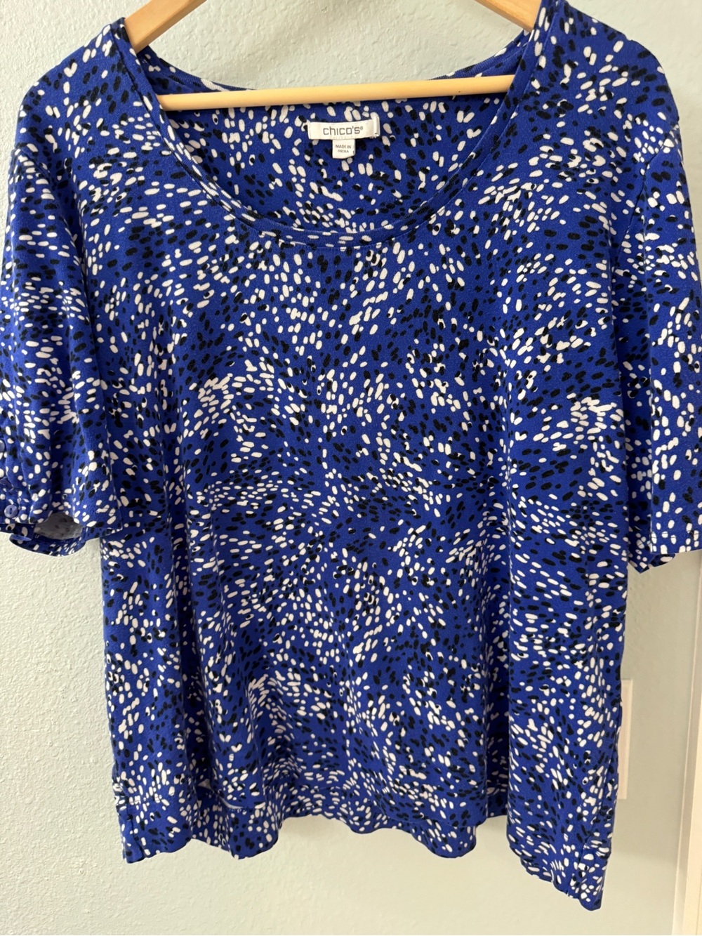 Chico's Royal Blue Abstract Dot Short Sleeve Top
